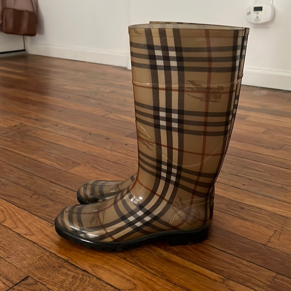 Burberry rain boots